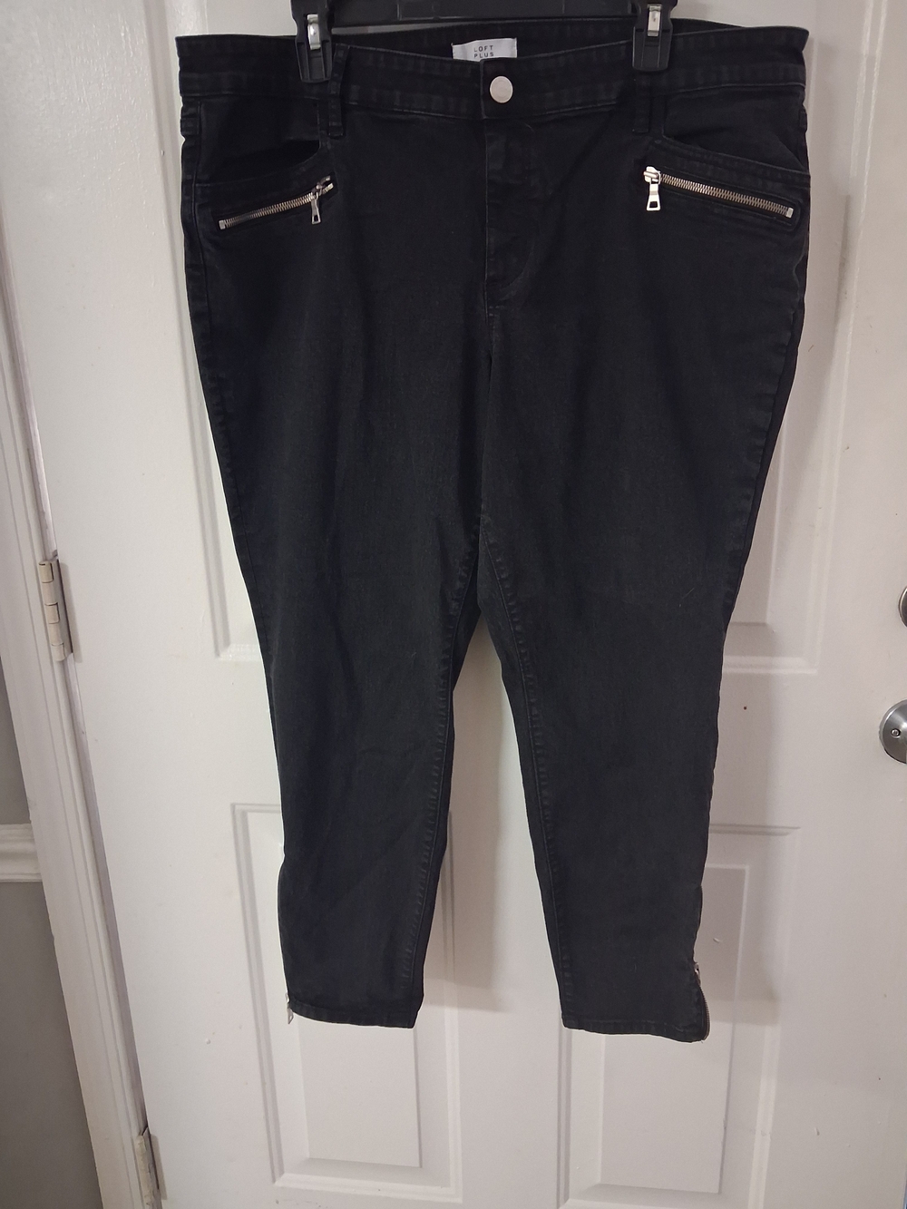 Loft Black Cropped Zip-Pocket Women's Jeans